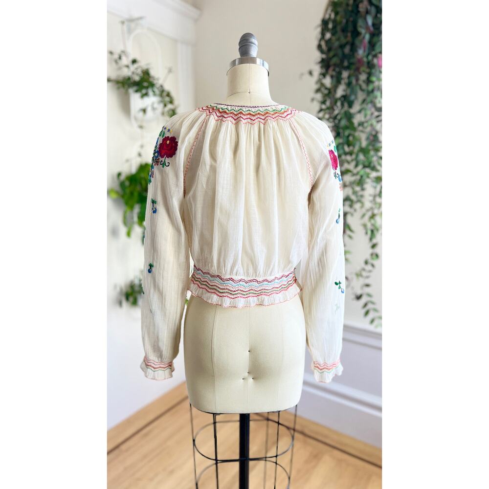 Vintage 1930s Peasant Top 30s Hungarian Floral Embroidered White Folk Blouse - Picture 6 of 10